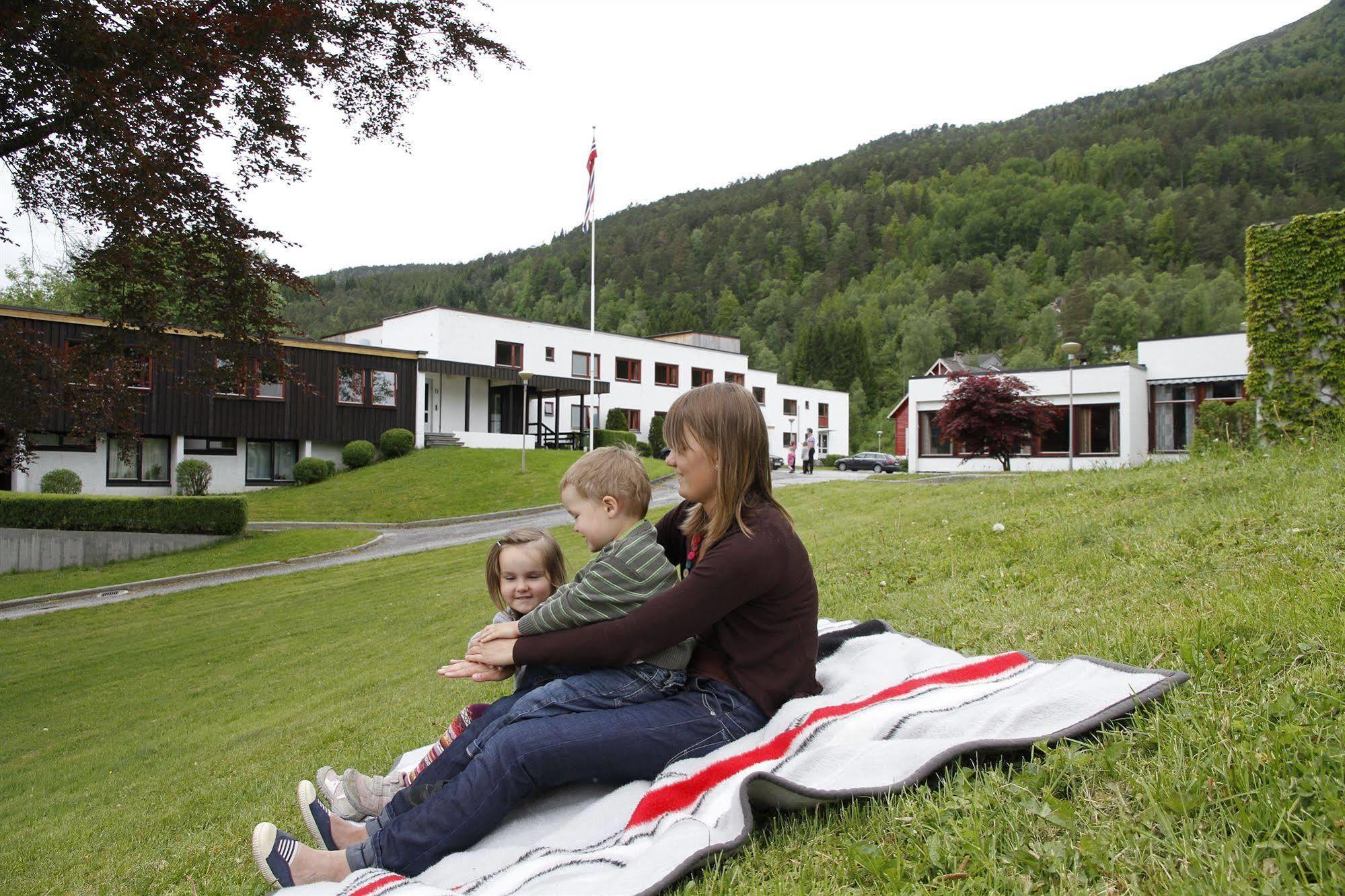 Forde Sommarhotell Екстер'єр фото